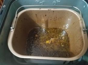 刚完成的果酱不是非常浓稠，放凉后就会浓稠一点，如果喜欢特别浓稠的可以在选择一遍果酱功能。