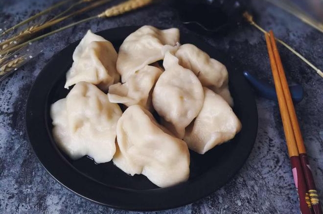 东北酸菜猪肉水饺