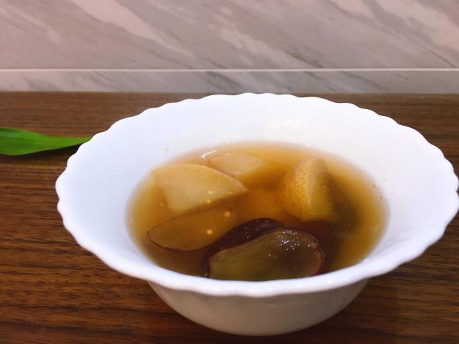 蜜梨红枣养颜汤