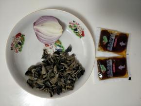 准备好所有食材。