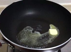 另起一锅，加入黄油