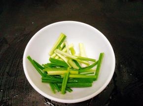 准备好葱