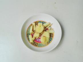 生姜切小块