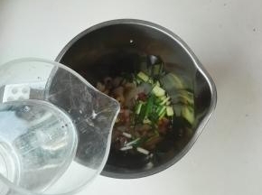 放1000毫升清水