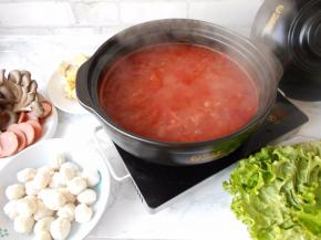 煮至汤汁沸腾后再小火煮5分钟左右。