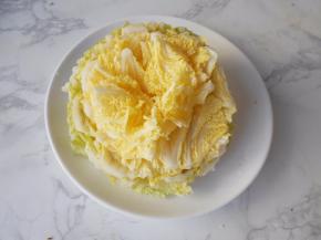 白菜只取叶尾部分。