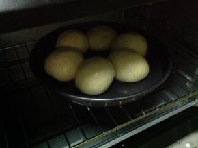 然后放入预热好的烤箱，170度烤20分钟。