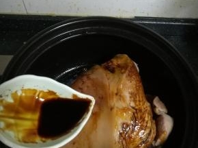 加入适量的生抽。