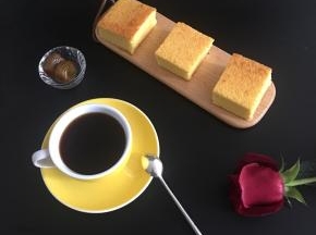 再配上一杯现磨咖啡