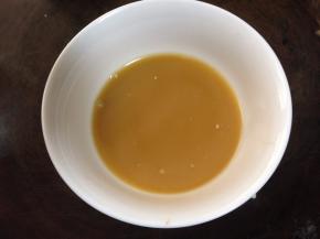 加水适量调和均匀成碗汁