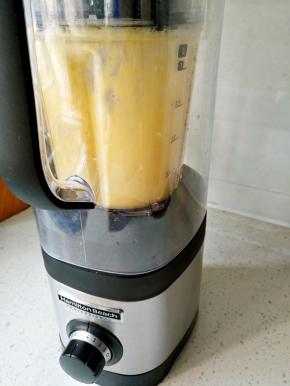 插好电源，启动破壁机