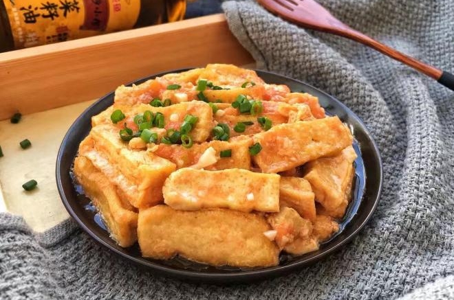 番茄焖石屏豆腐