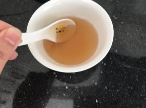 搅拌均匀（这时候把烤箱打开预热，195度上下火8分钟