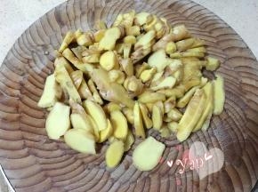 姜切片。