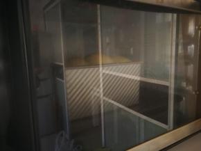 第二次发酵至模具的九分满。烤箱提前预热，烤盘放入倒数第一层，175度热风35分钟左右。