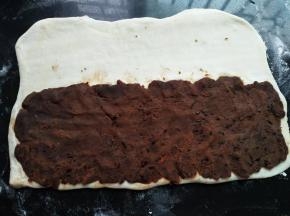 豆沙馅铺下面