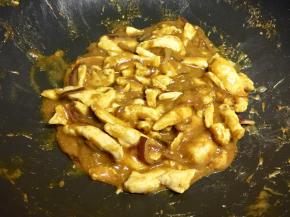 剩余的面饼可以冻在冰箱里，要吃的时候拿出来蒸一蒸就可以用了。