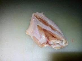 鸡翅里面划两刀