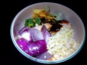 放料酒，生抽，盐，糖，蚝油调味。