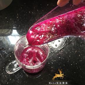 做饼饼之前，我们先来喝杯果汁吧。