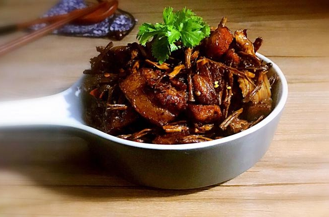 香辣笋干烧肉