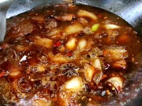 加入适量清水