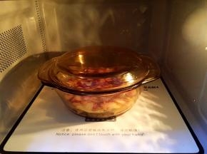 放入微博加热5分钟。