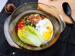 摆上煮好的娃娃菜就可以吃啦！