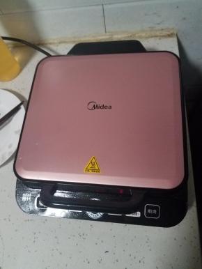 然后上盖加热，盖上盖子继续煎1-2分钟