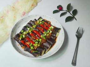 撒葱花，完成。