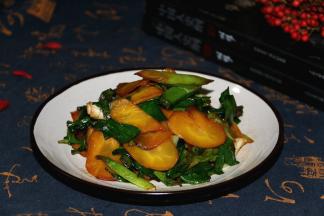 起锅，这是道素炒，老年人很喜欢