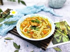 特别美味，寒冷的冬天一碗面暖身又暖胃。