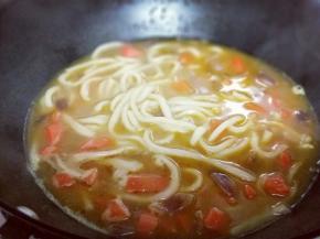 煮2-3分钟即可关火。