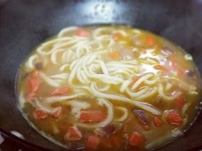 煮2-3分钟即可关火。