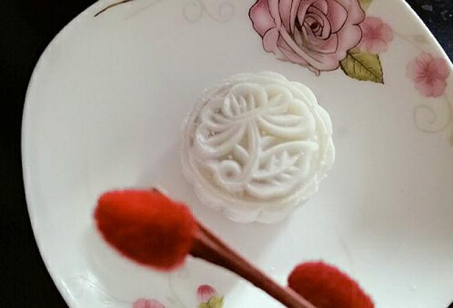 蔓越莓冰皮月饼