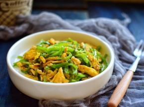尖椒丝炒鸡蛋就做好了