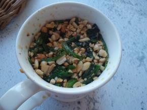 装在杯子，压实