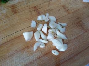 切蒜末