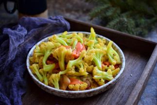 肉炒菜花就做好了