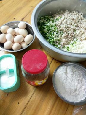 材料都码布好就能调味，这一步漏拍了