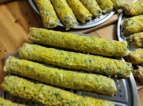 出炉转架子上晾凉