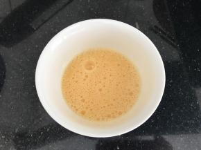 一个鸡蛋全部打散