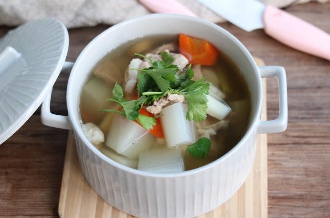 清炖羊肉汤