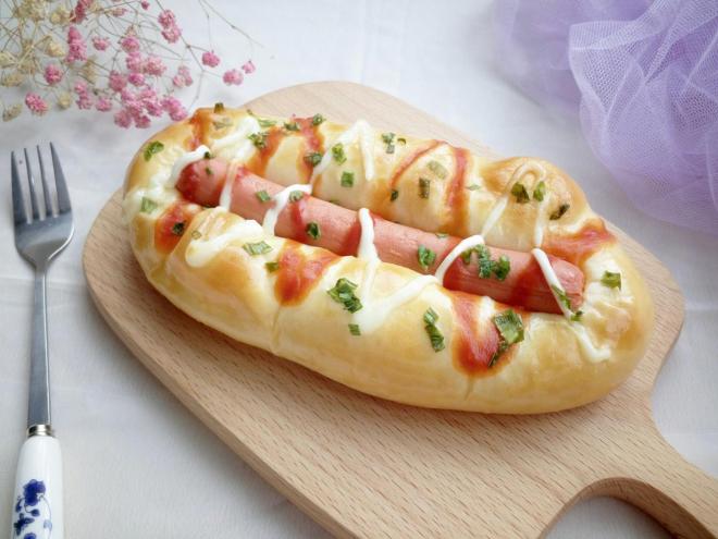 火腿肠香葱面包