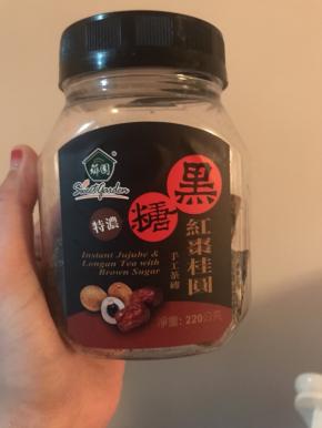 我用的是桂圆红枣的红糖，味道很清新