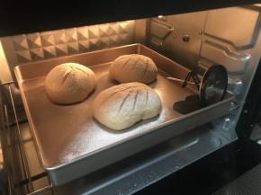 上火150度下火130度中层40分钟（我觉得学厨模具受热快，所以下火要注意）