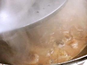 转小火慢炖一小时