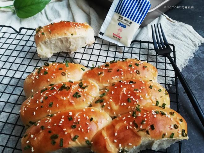 香葱沙拉小面包