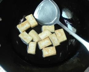 再煎金黄盛出来