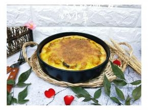 戴上隔热手套，稍凉一会可以开吃啦！